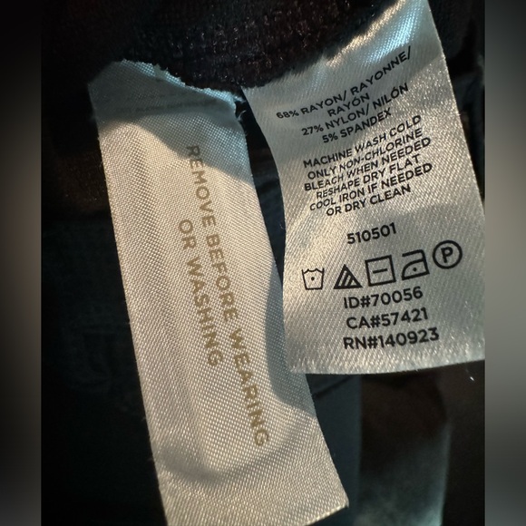 NWOT Loft size 2 Yoga dress pants 27” inseam black and gray checkered - Picture 7 of 7